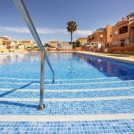 Altos Del Sol By United Renters Lägenhet