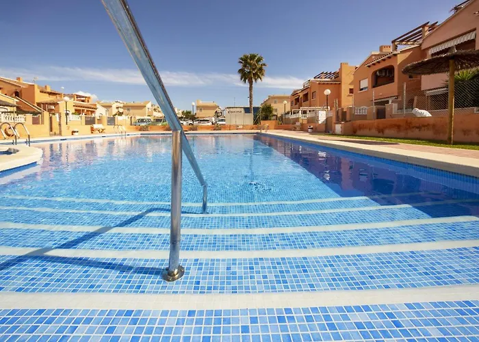 Altos Del Sol By United Renters Lägenhet